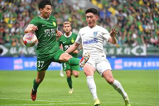 足球报：越南队此次以考察新人为主，仅3位球员年龄超过30岁